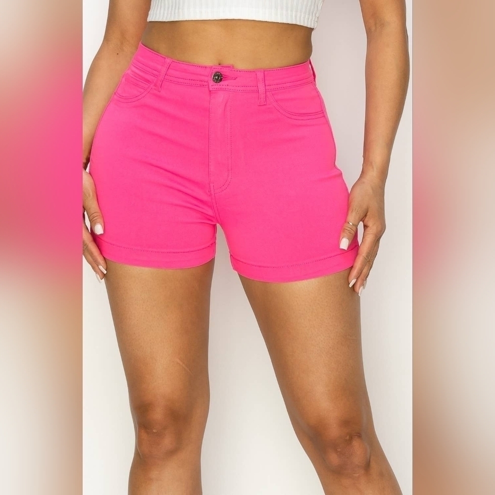Super stretchy hot pink shorts - Picture 5 of 5